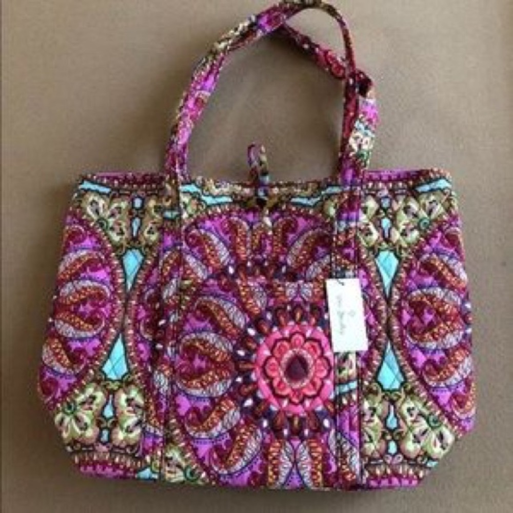 Vera Bradley tote in Resort Medallion